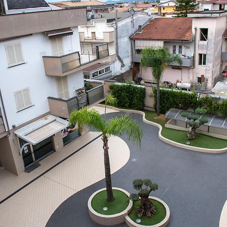 Casa Vacanza Lareggia Con Garage San Prisco Exteriér fotografie